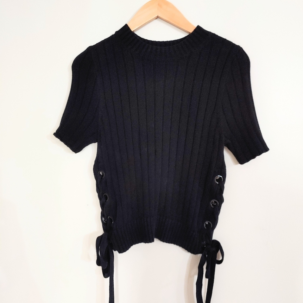Black short sleeve sweater